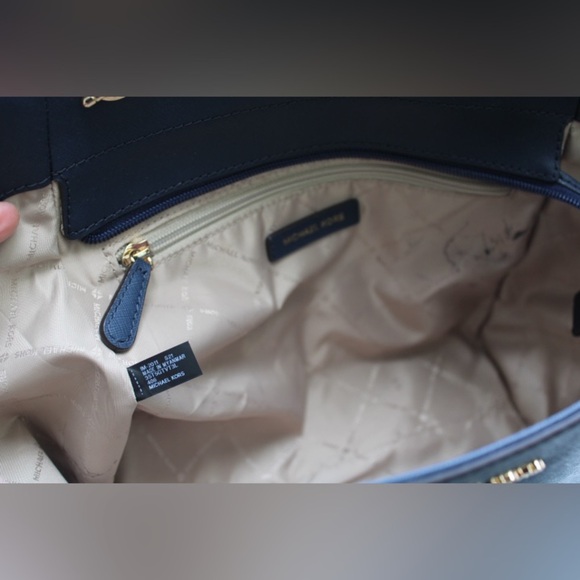 Michael Kors jet set tote bag - Picture 10 of 15